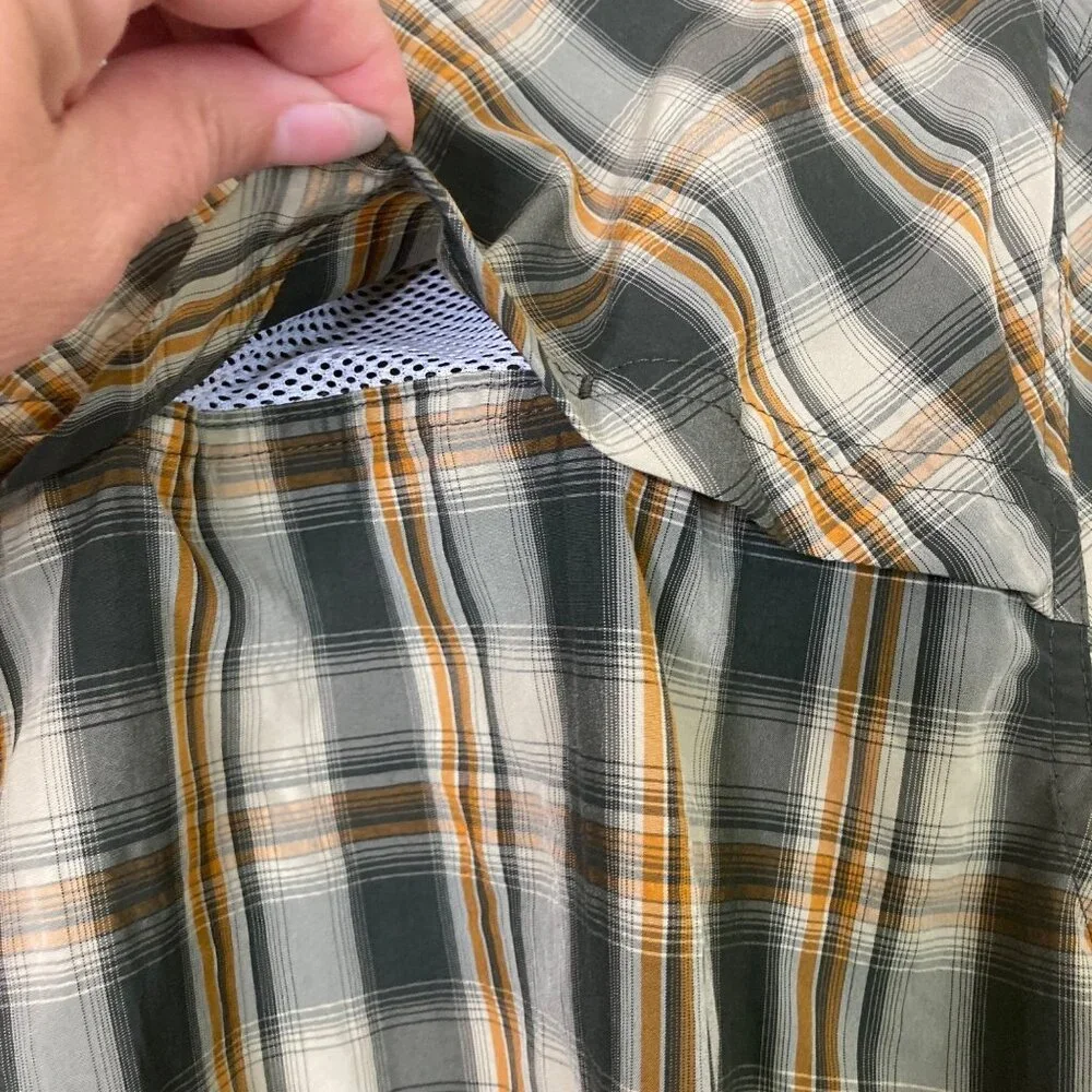 Filson Fishing Shirt Mens Small Twin Lakes Green Gold Plaid Lightweight Vented - Picture 9 of 11